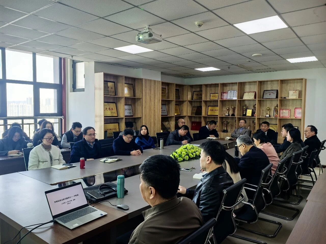 开工第一课:“商法系列问题探讨——仲裁篇”(图4) 开工第一课:“商法系列问题探讨——仲裁篇”(图4)