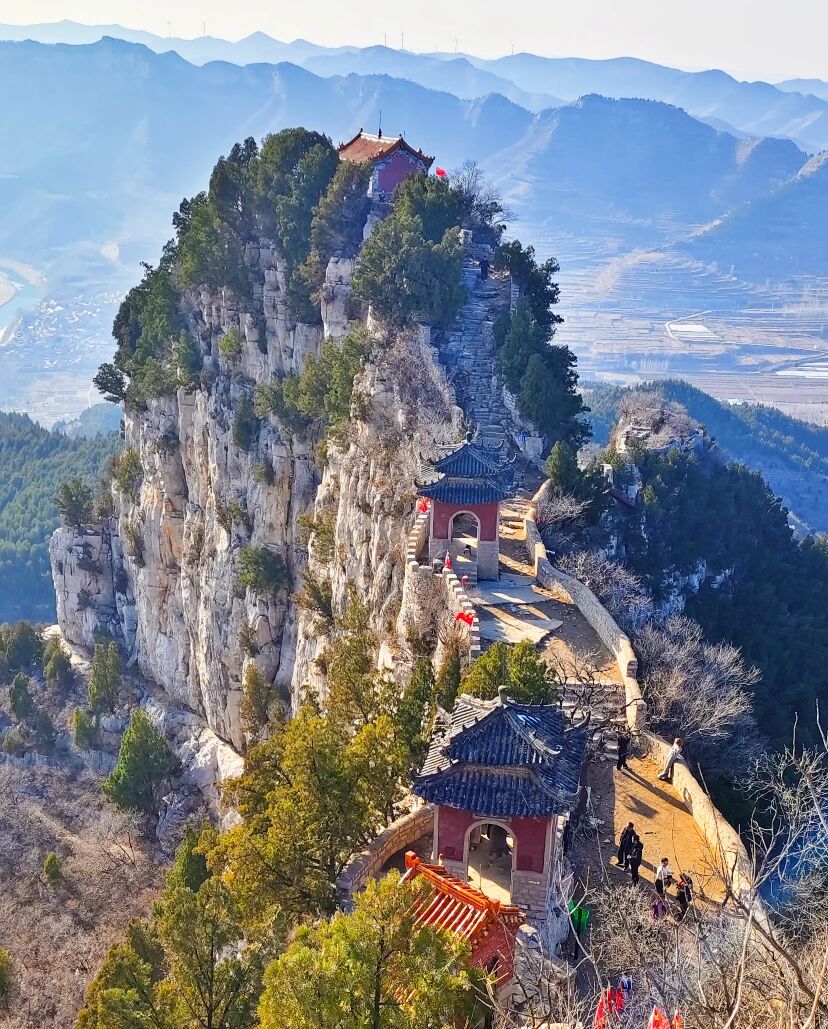 党建铸魂·团建聚力 |山东正大至诚律师事务所与山东理工大学法学院联合开展马鞍山春日主题活动(图2) 党建铸魂·团建聚力 |山东正大至诚律师事务所与山东理工大学法学院联合开展马鞍山春日主题活动(图2)