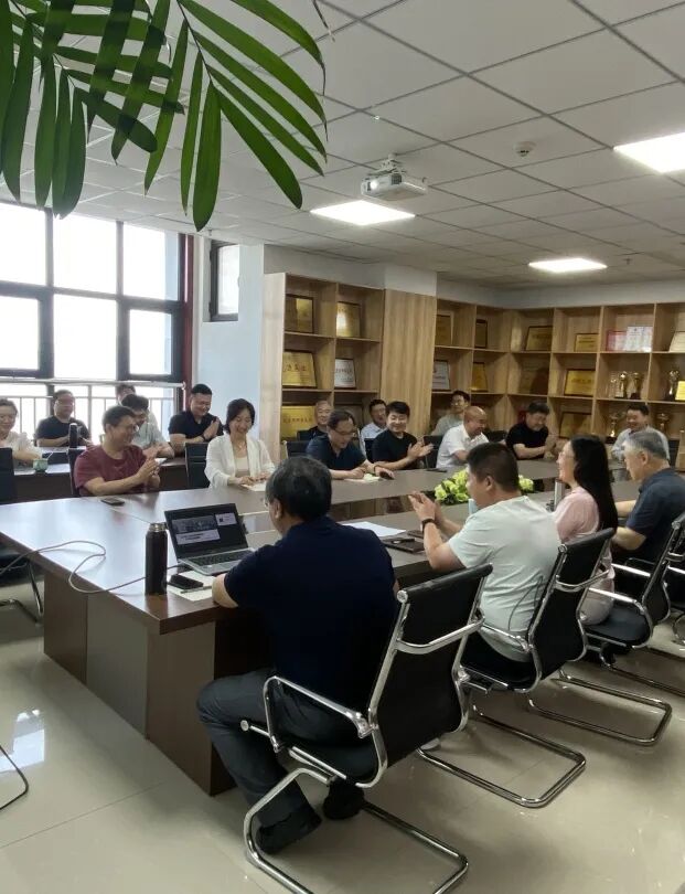 我所杨於伟律师开讲公司法实战“硬核课”(图4) 我所杨於伟律师开讲公司法实战“硬核课”(图4)