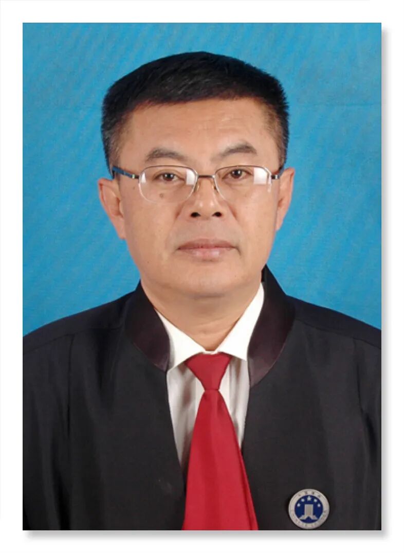 三十载匠心守望 初心不渝——致敬我所执业满三十周年律师(图4) 三十载匠心守望 初心不渝——致敬我所执业满三十周年律师(图4)