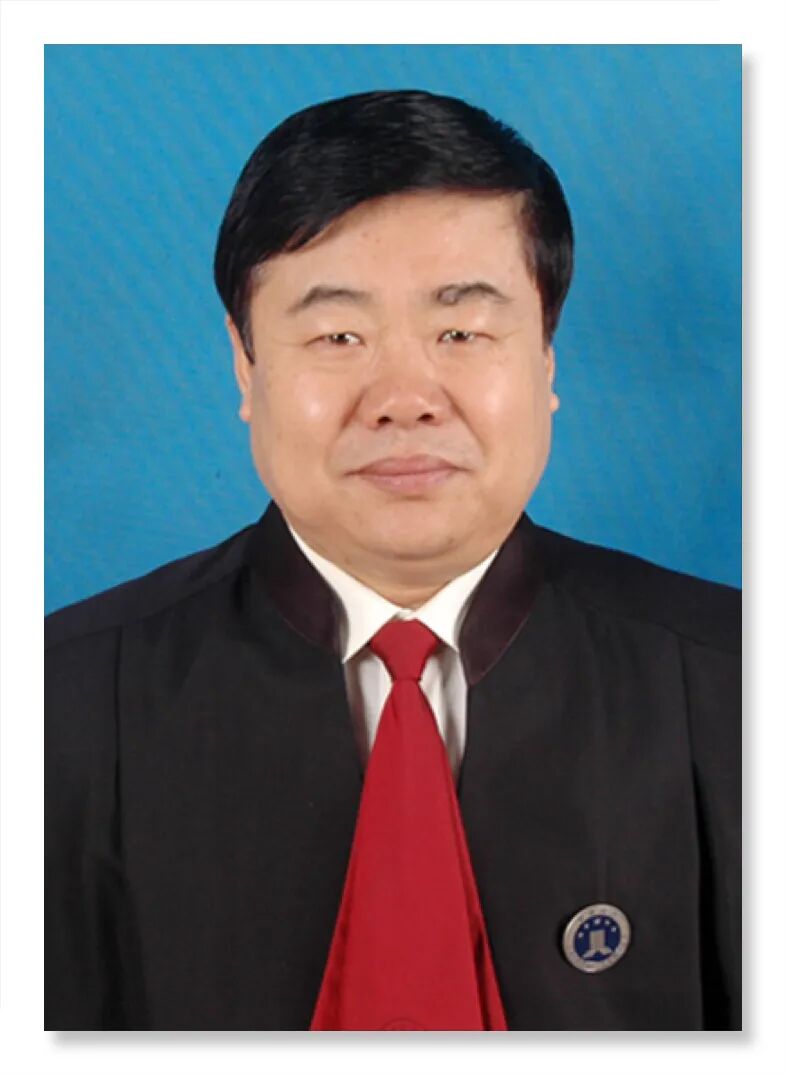 三十载匠心守望 初心不渝——致敬我所执业满三十周年律师(图6) 三十载匠心守望 初心不渝——致敬我所执业满三十周年律师(图6)